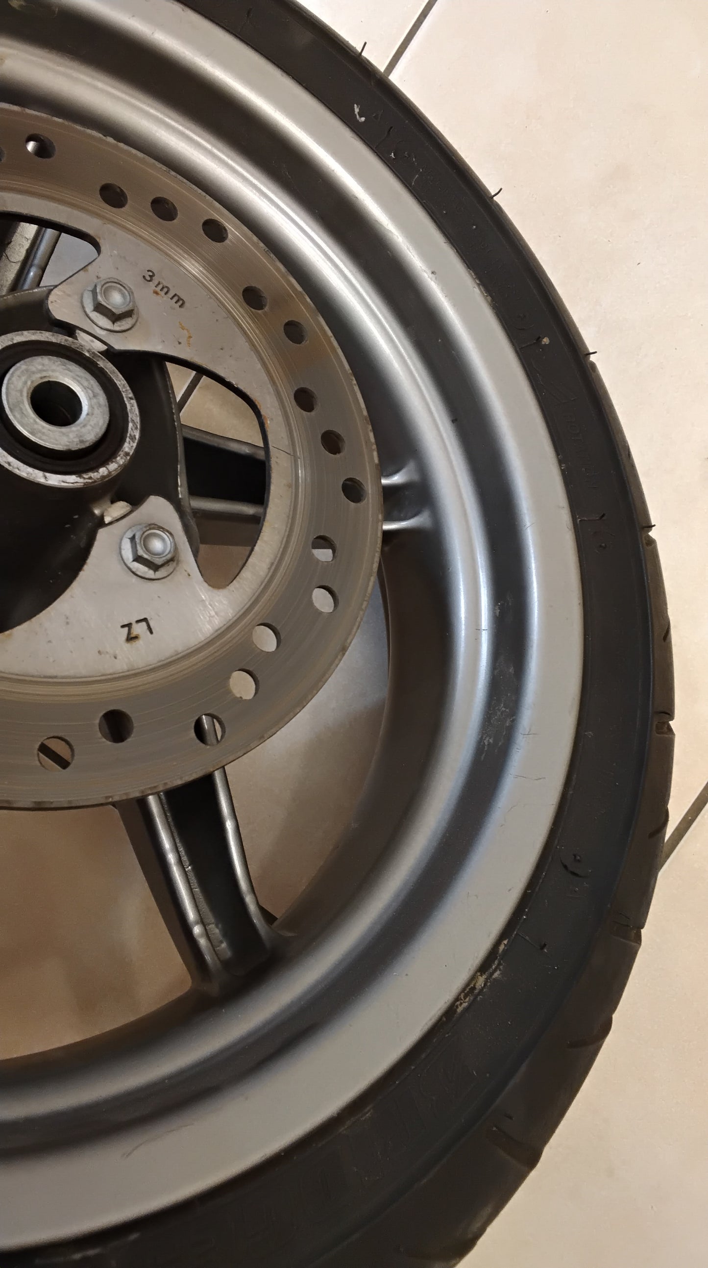 Aprilia sr 50 Factory Piaggio Di-Tech Felge vorne