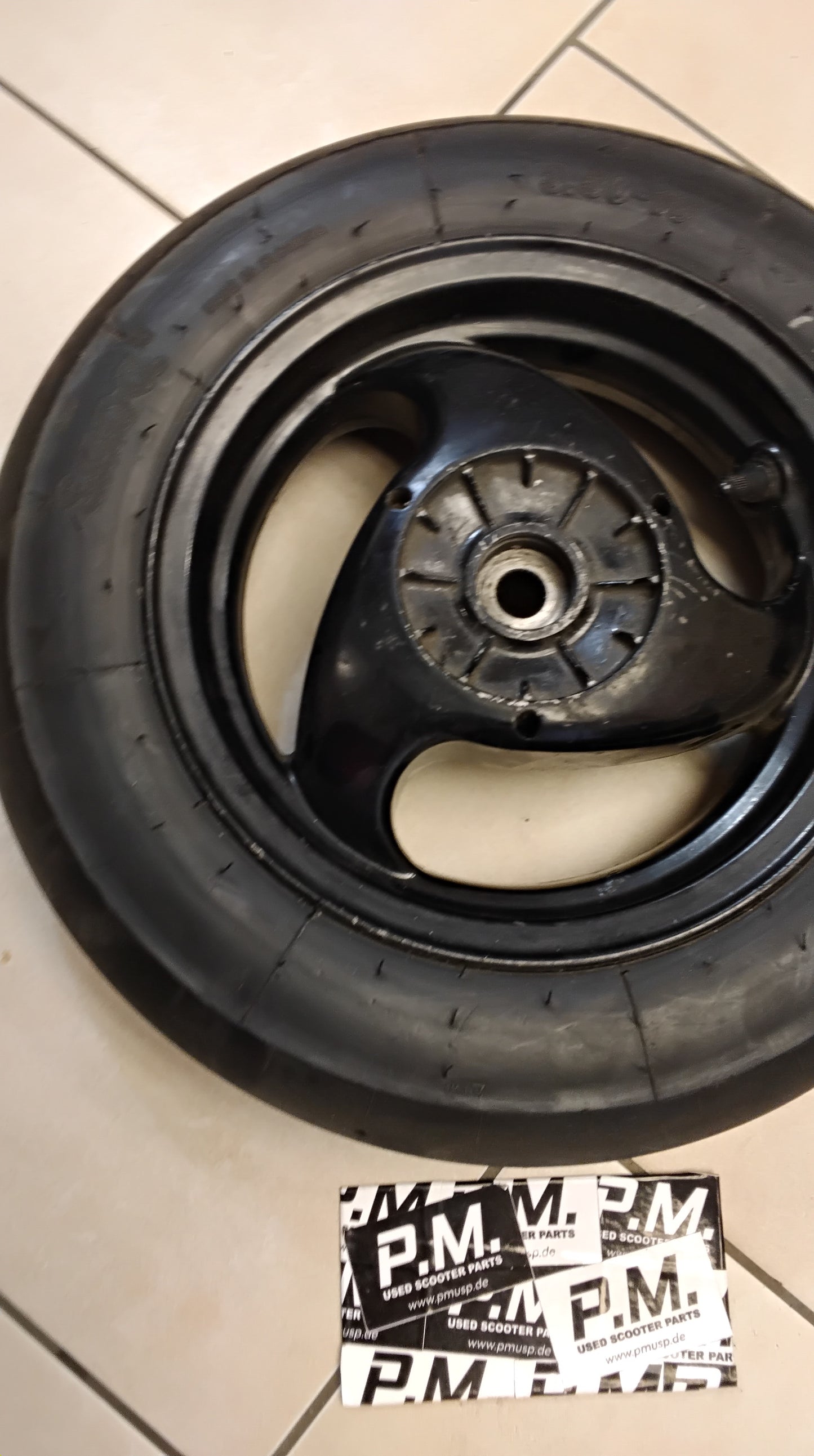 Piaggio TPH 125  Hinterrad Felge hinten Slick Reifen 10 Zoll