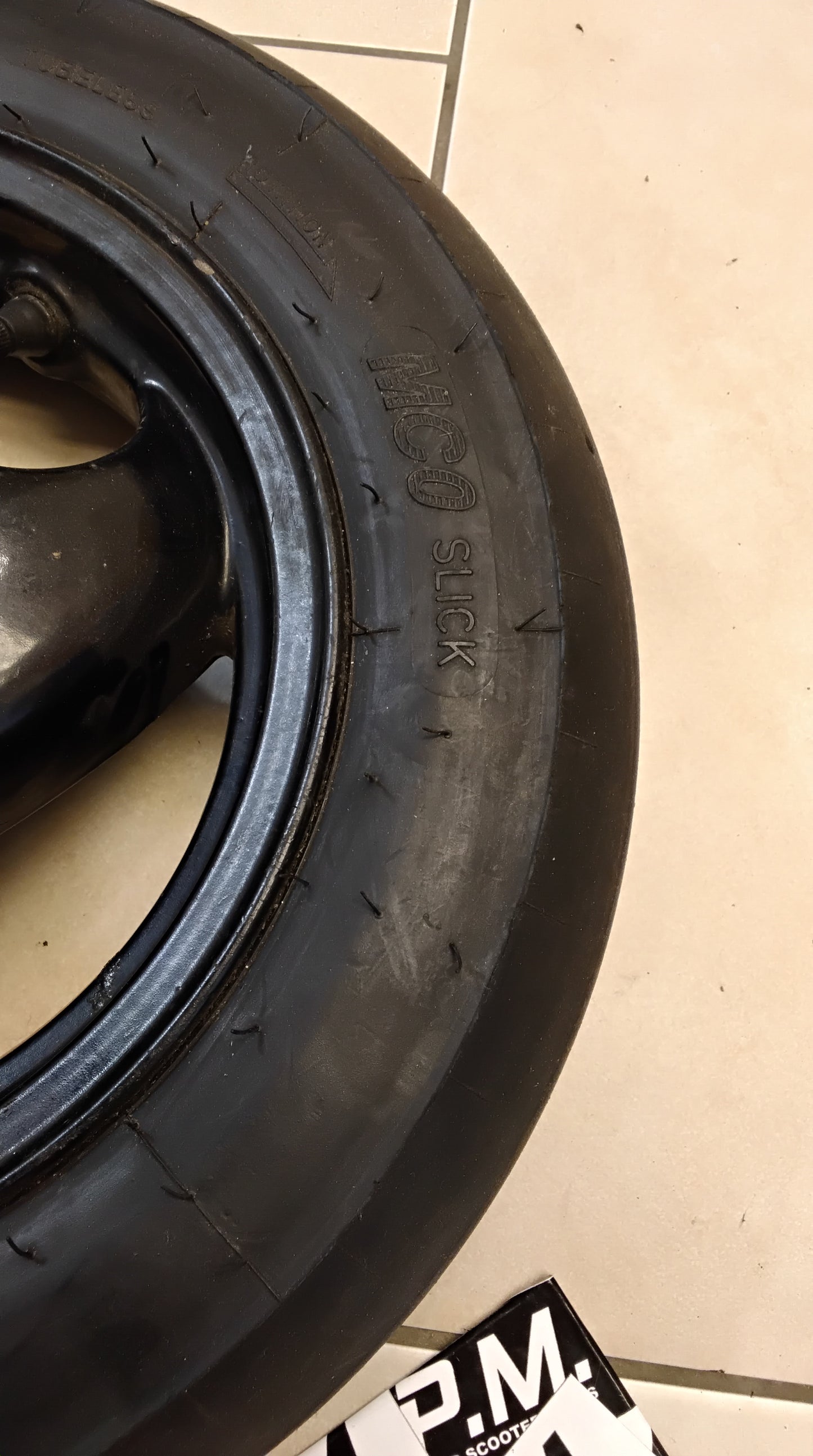 Piaggio TPH 125  Hinterrad Felge hinten Slick Reifen 10 Zoll