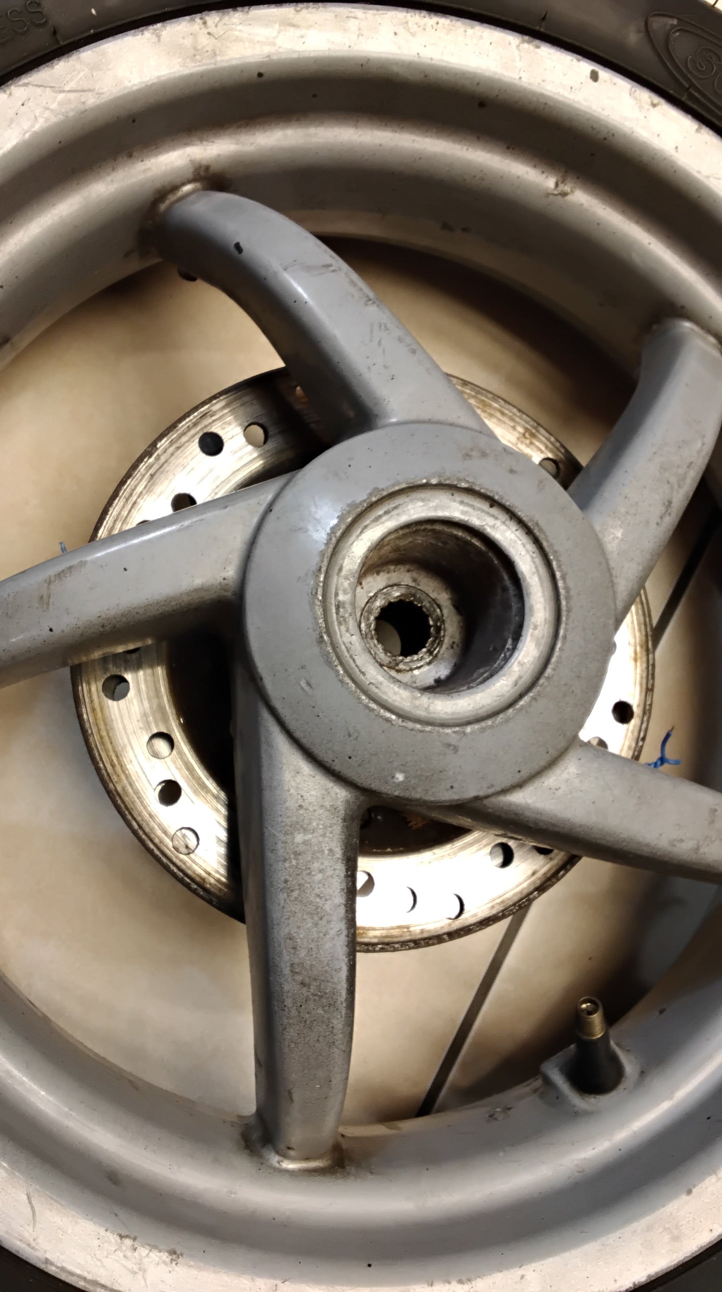 Felge hinten Minarelli Aprilia sr 50 Scheibenbremse