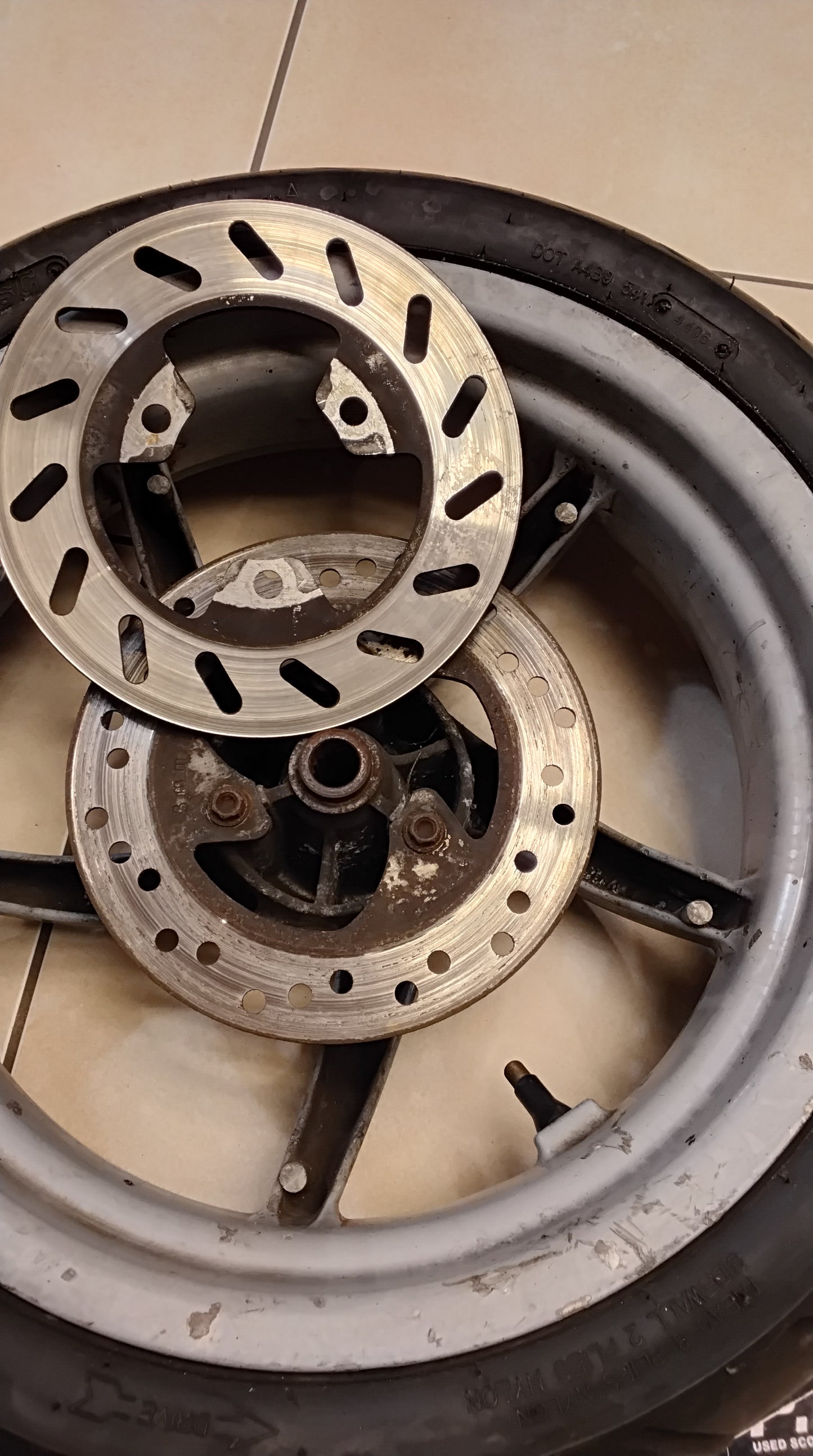 Felge hinten Minarelli Aprilia sr 50 Scheibenbremse