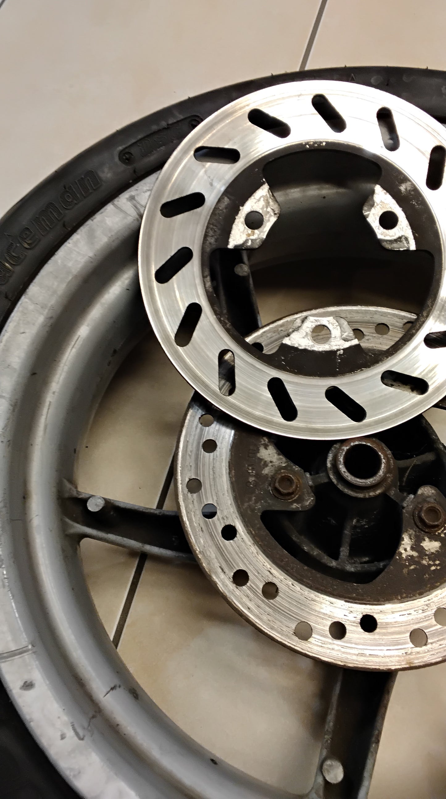 Felge hinten Minarelli Aprilia sr 50 Scheibenbremse