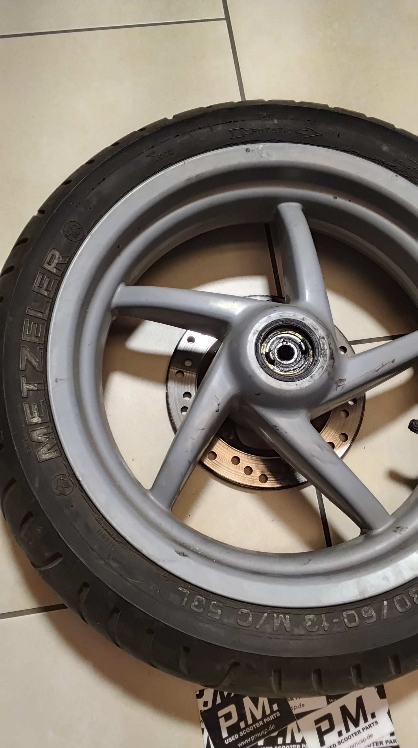 Aprilia sr 50 Felge vorne mit Bremsscheibe
