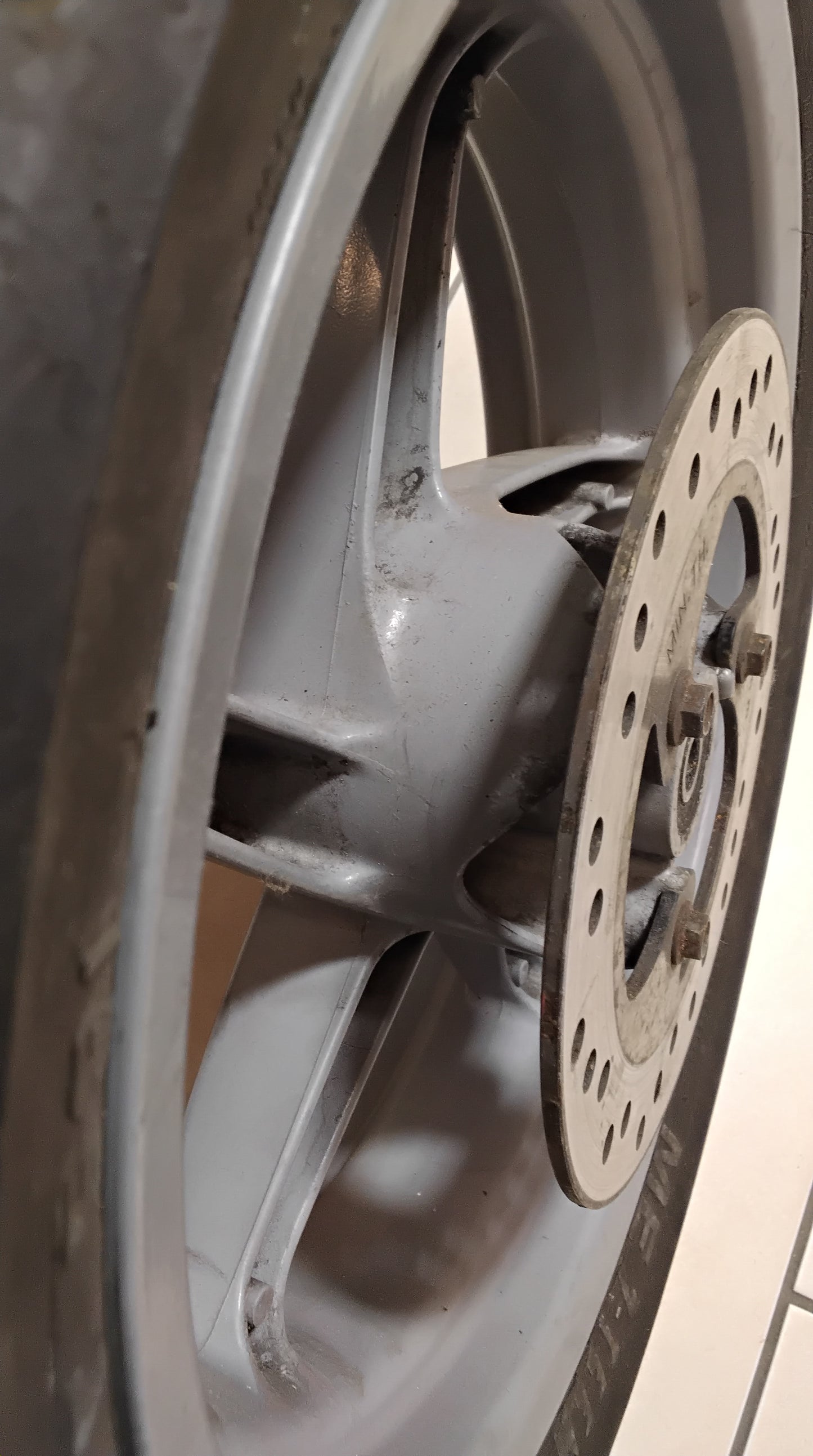 Aprilia sr 50 Felge vorne mit Bremsscheibe
