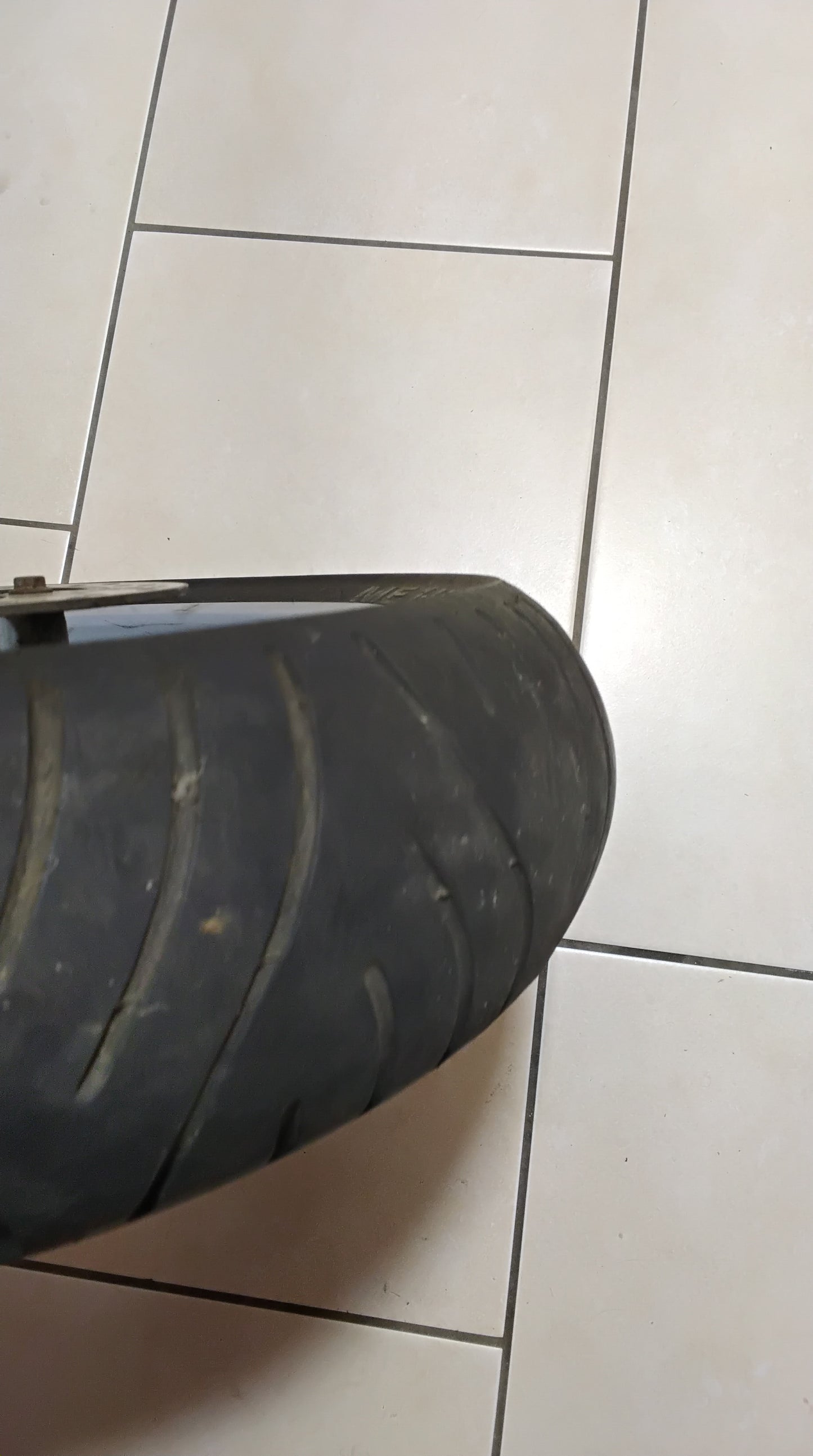 Aprilia sr 50 Felge vorne mit Bremsscheibe